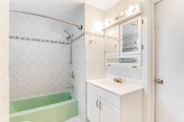 Bathroom, Interior, Marble Walls