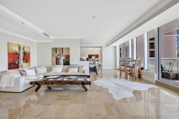 Dining room, Interior, Living room, Recessed Lighting