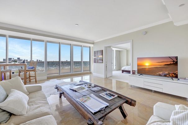 Interior, Living room, Water