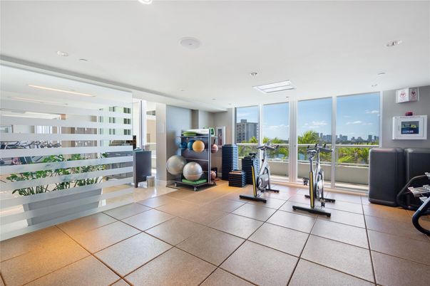 Fitness Equipment, Interior, Recessed Lighting