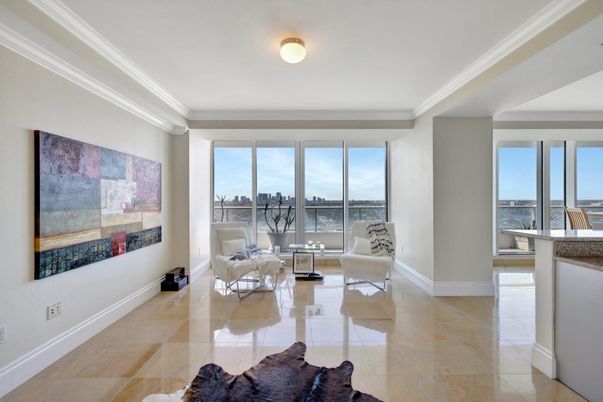 Interior, Living room, Water