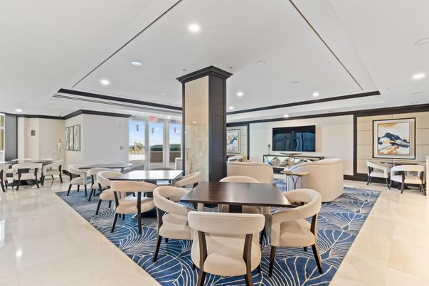 Dining room, Interior, Living room, Recessed Lighting