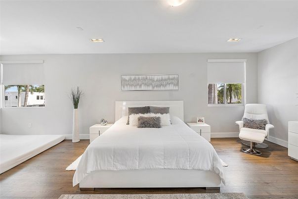 Bedroom, Interior, Recessed Lighting, Wood Texture Flooring