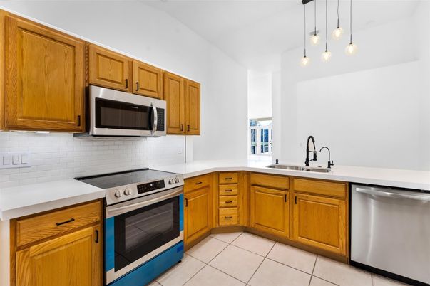 Interior, Kitchen, Pendant Lights, Stainless Steel Appliances