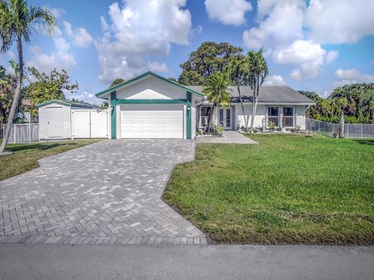 Attached, Backyard, Exterior, Facade, Ranch