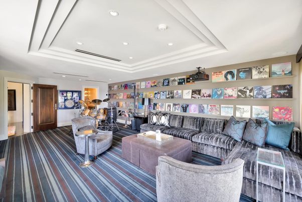 Interior, Living room, Recessed Lighting