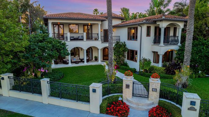 Backyard, Exterior, Facade, Spanish Mediterranean