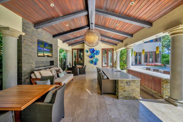 Exterior, Stone Walls, Wooden Beams