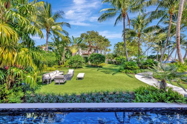 Backyard, Exterior, Lake