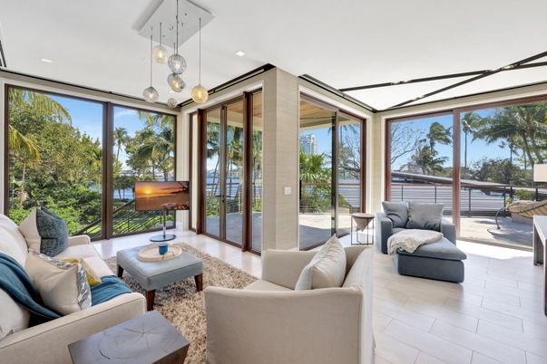 Interior, Living room, Pendant Lights, Recessed Lighting, Sun Room