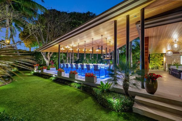 Backyard, Exterior