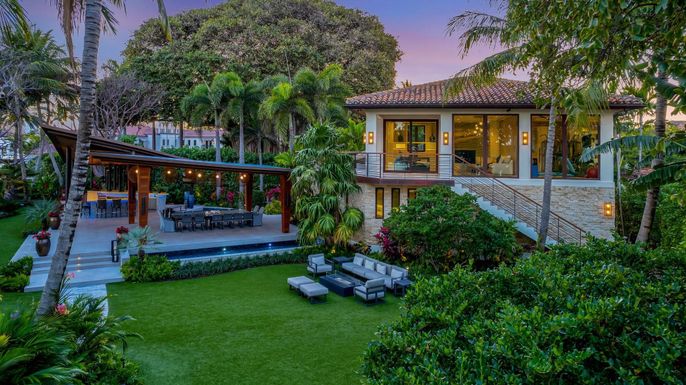 Backyard, Exterior, Pool