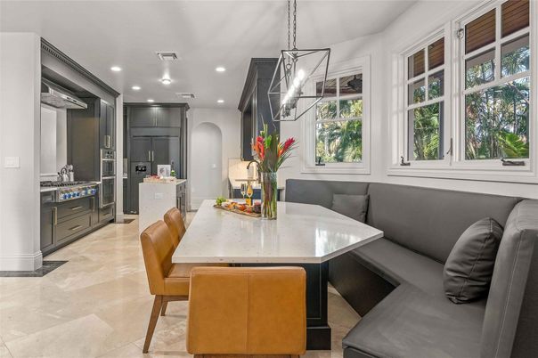 Dining room, Interior, Kitchen, Pendant Lights, Recessed Lighting