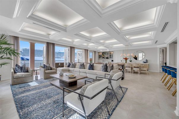 Dining room, Interior, Living room, Pendant Lights, Recessed Lighting