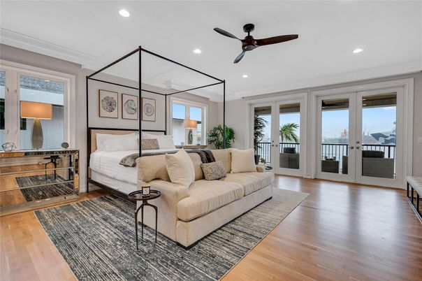 Bedroom, Interior, Recessed Lighting, Water, Wood Texture Flooring