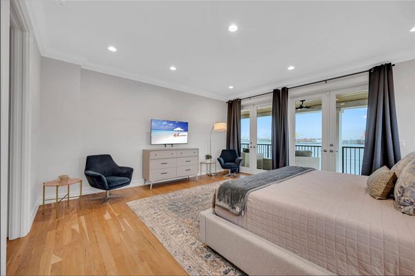 Bedroom, Interior, Recessed Lighting, Water, Wood Texture Flooring