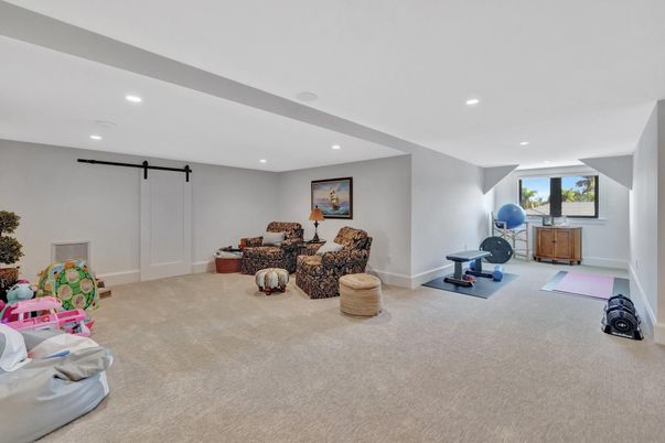 Fitness Equipment, Interior, Living room, Recessed Lighting