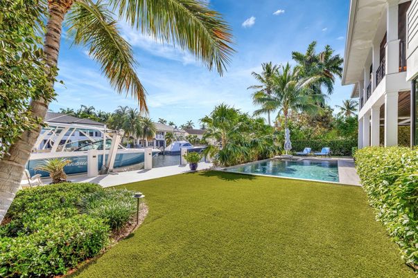 Backyard, Exterior, Pool