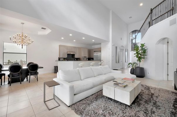 Dining room, Interior, Kitchen, Living room, Pendant Lights, Recessed Lighting, Stainless Steel Appliances