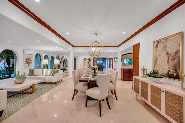 Chandelier, Dining room, Interior, Living room, Recessed Lighting