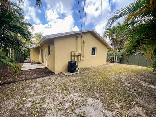 Backyard, Exterior