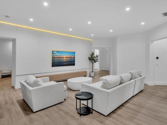 Interior, Living room, Recessed Lighting, Wood Texture Flooring