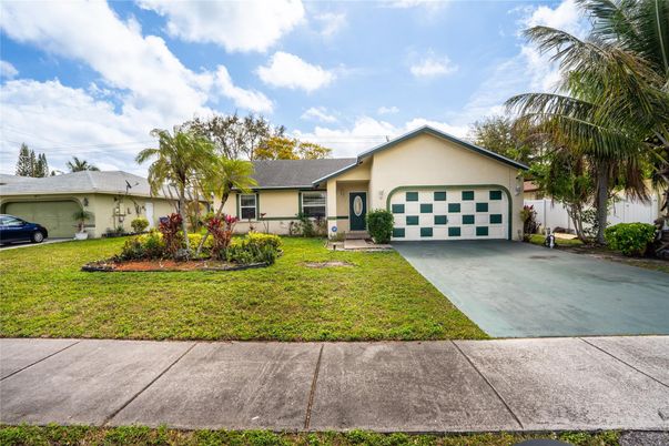Attached, Backyard, Exterior, Facade, Ranch