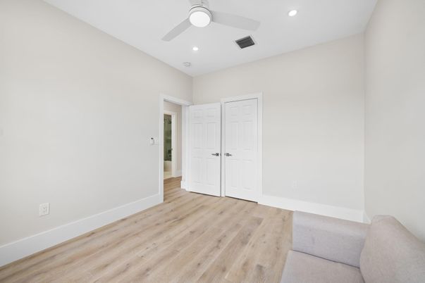 Empty room, Interior, Recessed Lighting, Wood Texture Flooring