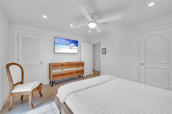 Bedroom, Interior, Recessed Lighting