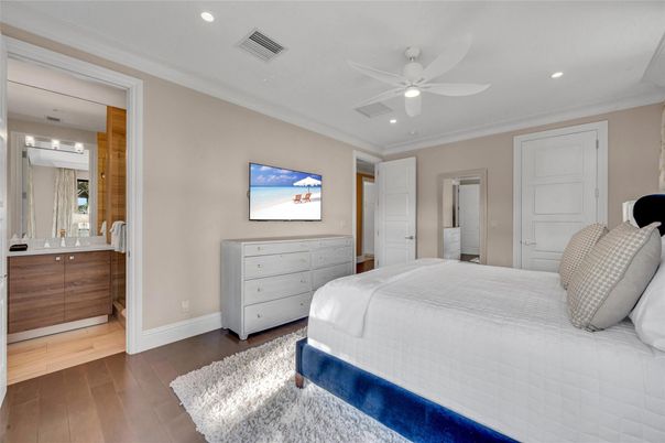Bedroom, Interior, Recessed Lighting, Wood Texture Flooring