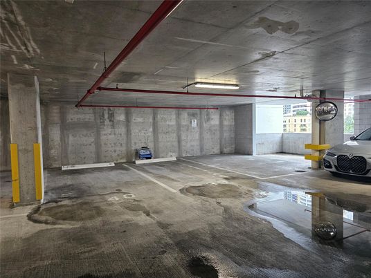 Garage, Interior