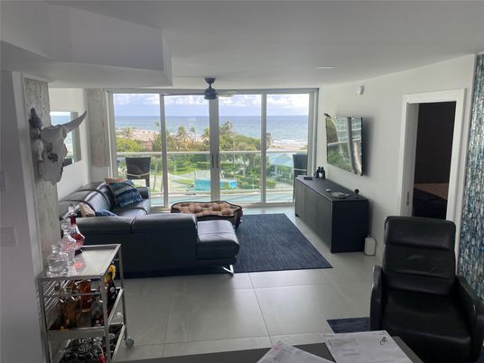 Interior, Living room, Water