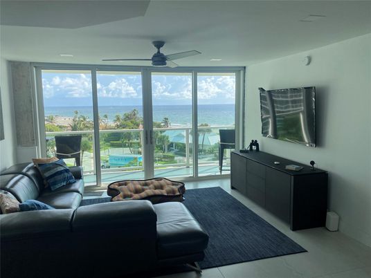 Interior, Living room, Water