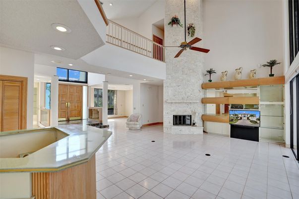 Fireplace, Interior, Recessed Lighting