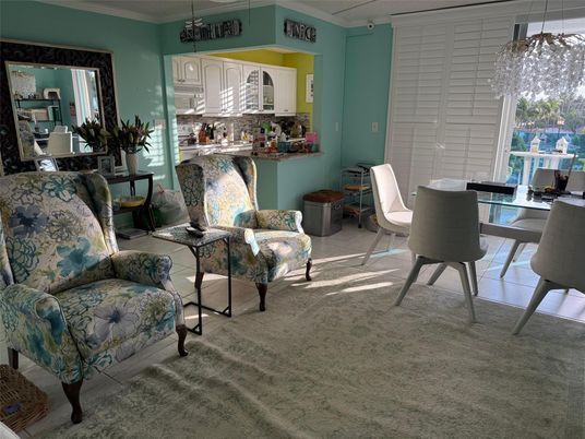 Dining room, Interior, Pendant Lights