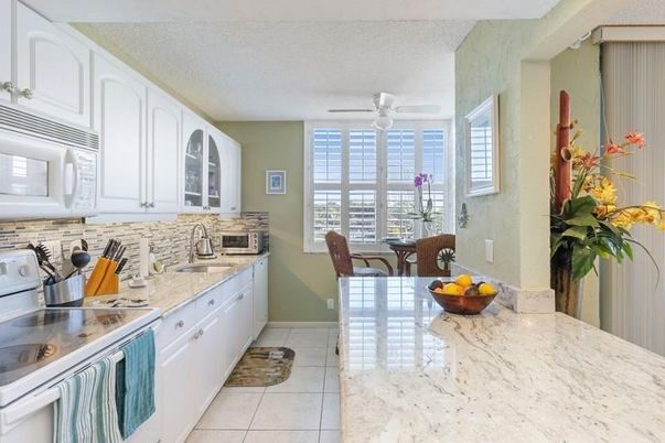 Dining room, Interior, Kitchen