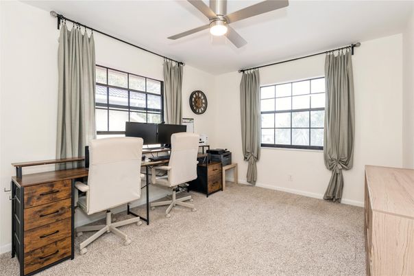 Home Office, Interior