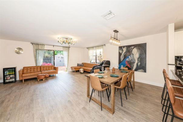 Chandelier, Dining room, Interior, Living room, Wood Texture Flooring