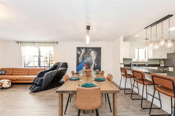Dining room, Interior, Kitchen, Living room, Pendant Lights, Recessed Lighting, Wood Texture Flooring