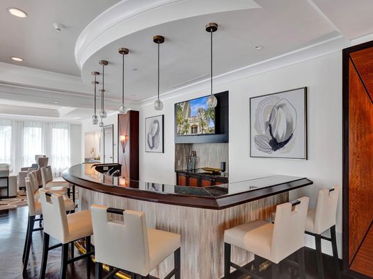 Interior, Pendant Lights, Recessed Lighting, Wood Texture Flooring