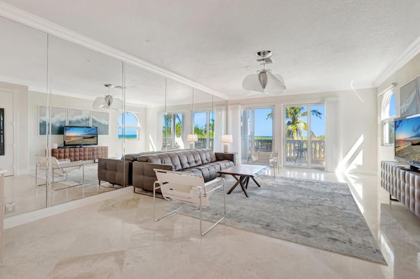 Interior, Living room, Pendant Lights