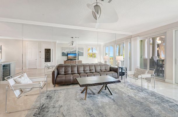 Interior, Living room, Pendant Lights