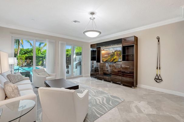 Interior, Living room, Pendant Lights