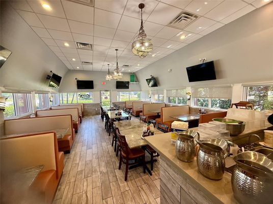 Chandelier, Dining room, Interior, Pendant Lights, Recessed Lighting, Wood Texture Flooring
