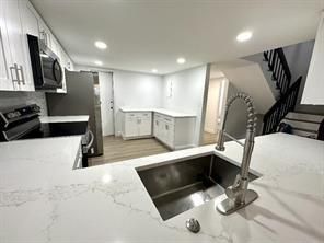Interior, Kitchen, Recessed Lighting, Wood Texture Flooring
