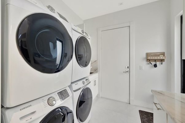 Interior, Washer