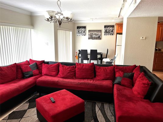 Chandelier, Dining room, Interior, Living room