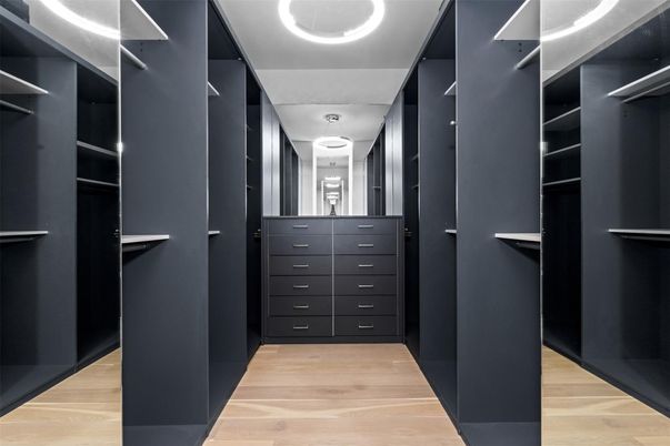 Interior, Walk-in Closets, Wood Texture Flooring