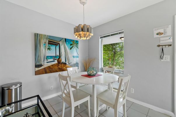 Chandelier, Dining room, Interior