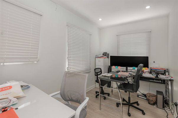 Home Office, Interior, Recessed Lighting, Wood Texture Flooring